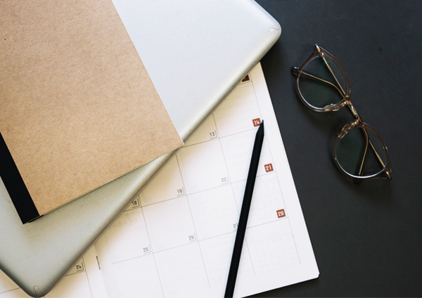 Нужно ли в расчетном листке указывать норму по производственному календарю?