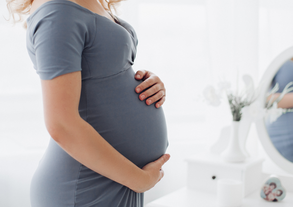 СФР: женщина может уйти в отпуск по БИР позже оформления даты больничного по беременности